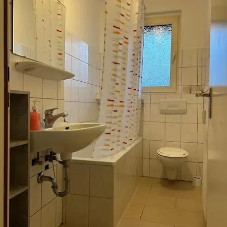 Monteur-domizil, Avd 6 *